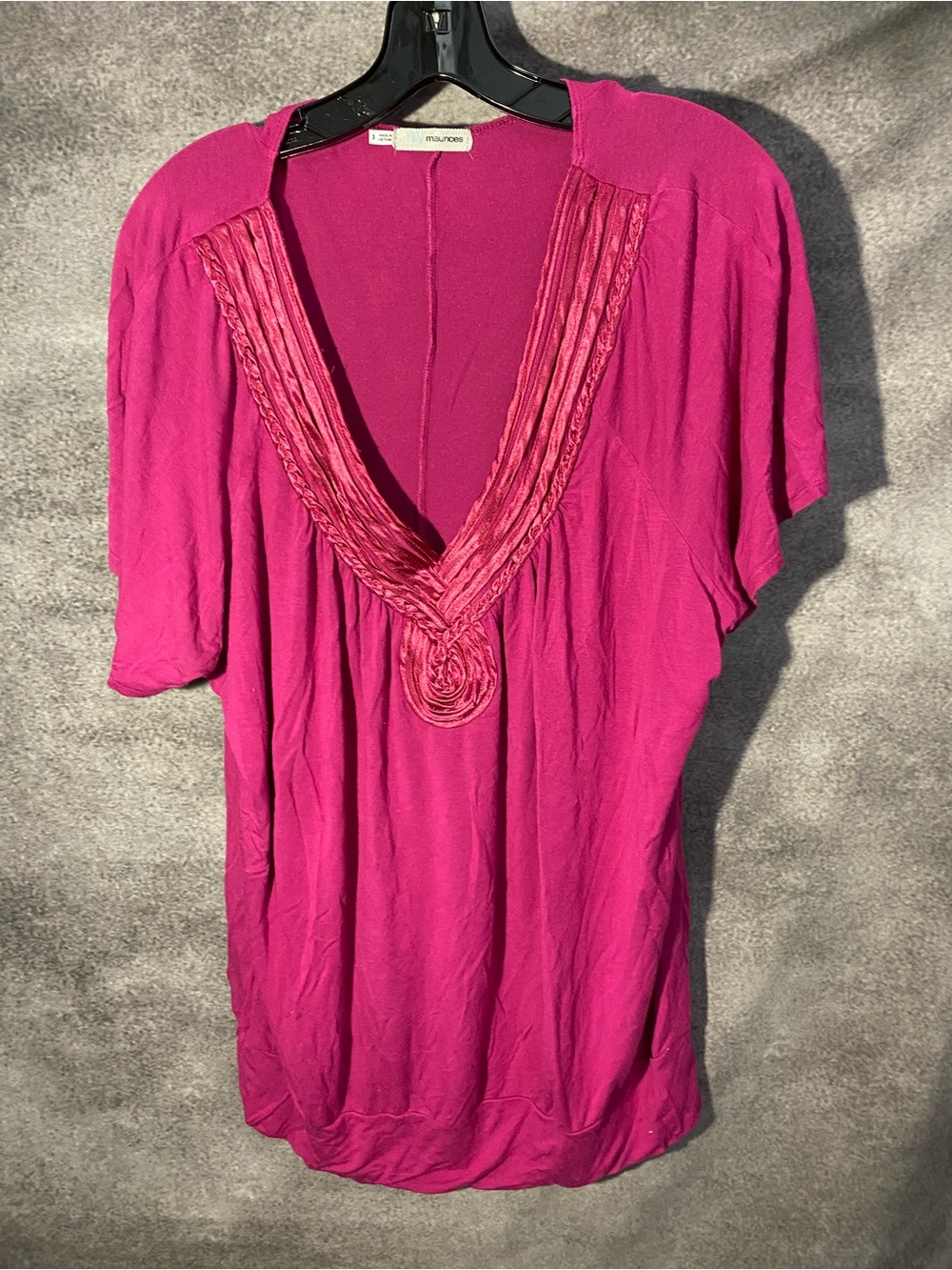 Maurices Plus Size 3 3X Magenta Pink Rosette Pleat V-Neck Bubble Hem Blouse Top